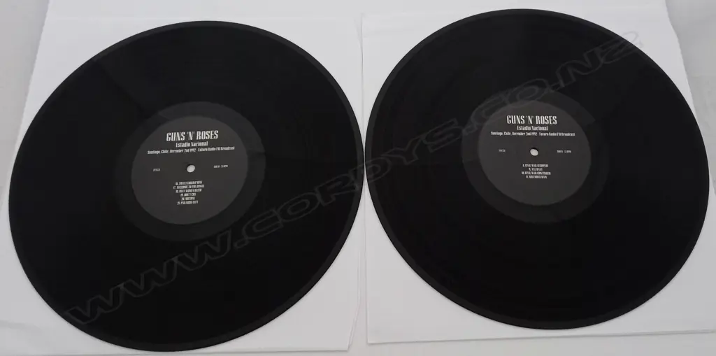 Guns N' Roses, Estadio Nacional, Santiago, Chile, December 2nd 1992, Futuro Radio Fm Broadcast, (Double Album) Image 1++